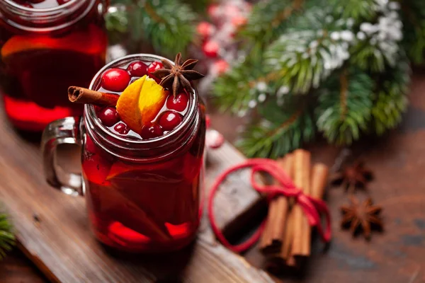 Tarjeta Felicitación Navidad Con Vino Caliente Árbol Navidad — Foto de Stock