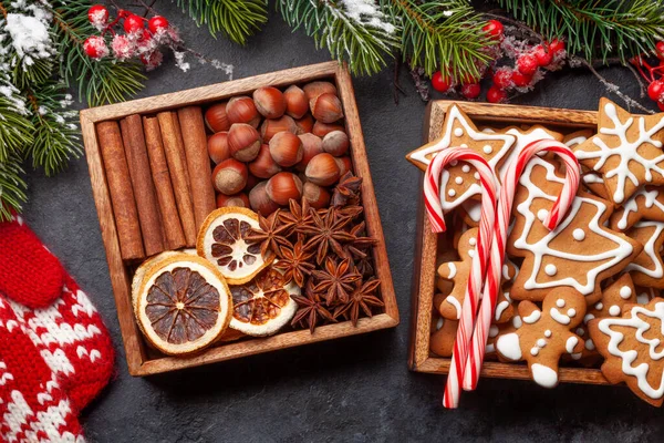 Carte Noël Avec Biscuits Pain Épice Épices Vue Dessus Plat — Photo