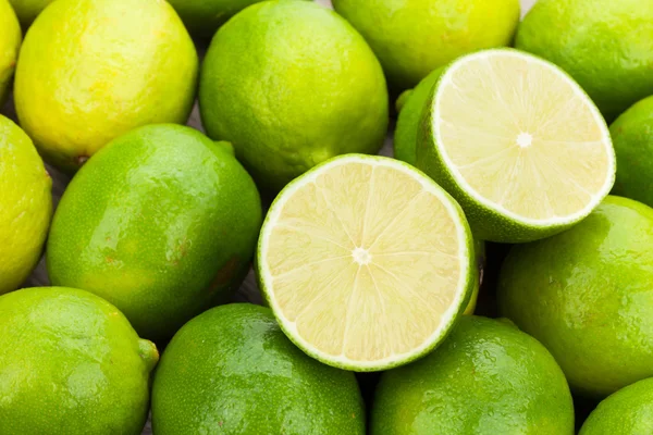 Fresh ripe limes — Stock Photo, Image