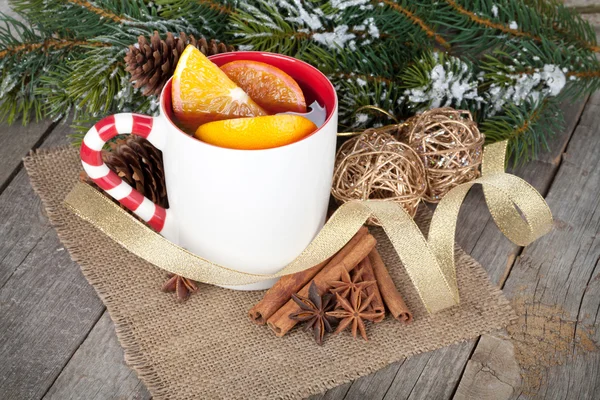 Christmas mulled wine with fir tree — Stock Photo, Image