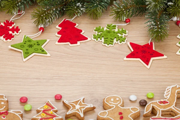 Abeto de Navidad, galletas y decoración —  Fotos de Stock