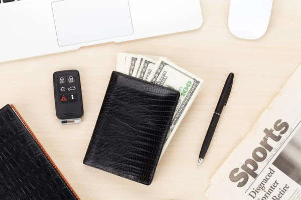 Office table with pc, supplies and money — Stock Photo, Image