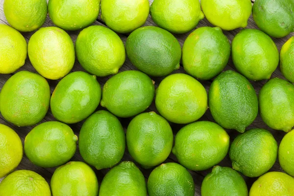 Frische reife Limetten — Stockfoto