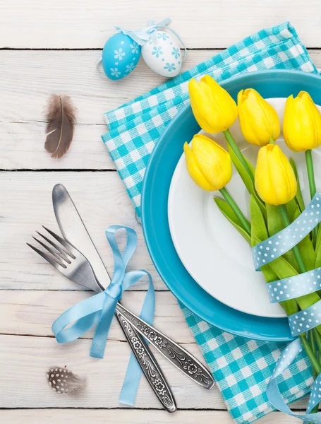 Easter  eggs and decorations — Stock Photo, Image