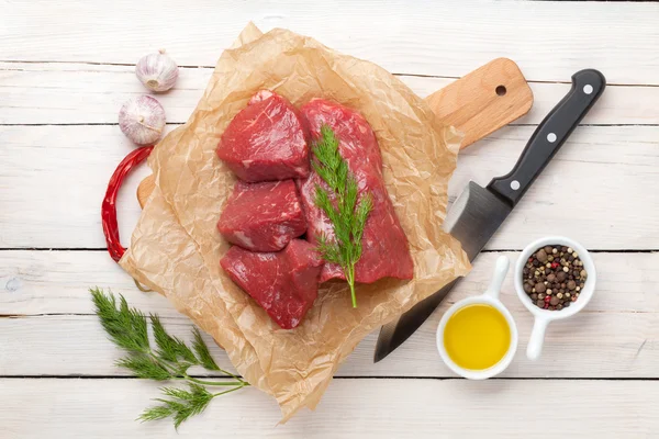 Raw fillet beef steaks and spices — Stock Photo, Image