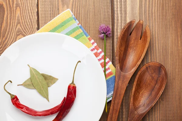 Ustensiles de cuisine en bois — Photo