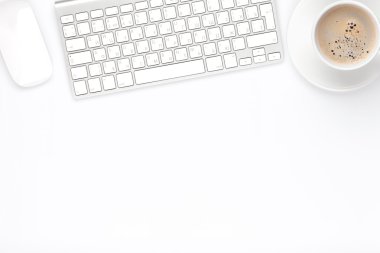 Bilgisayar ve kahve Kupası