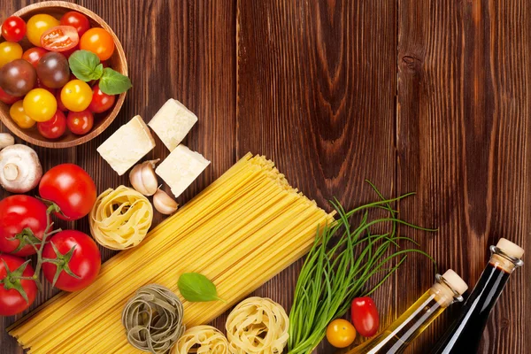 Italiaans eten koken ingrediënten. — Stockfoto