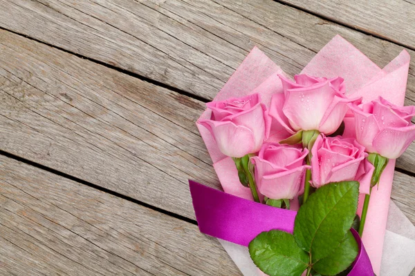 Kerti rózsaszín rózsa csokor — Stock Fotó