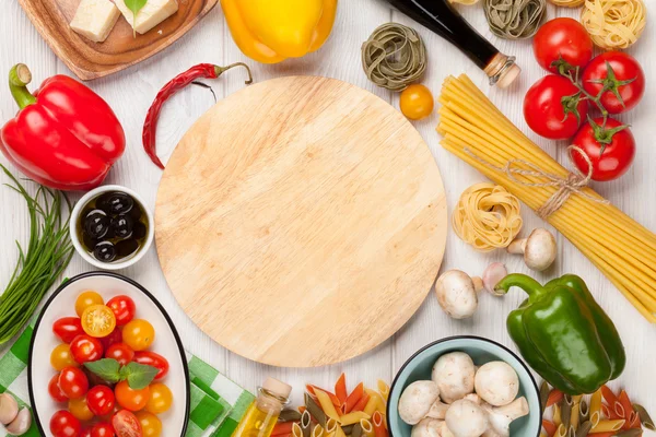 Comida italiana ingredientes de cocina . —  Fotos de Stock