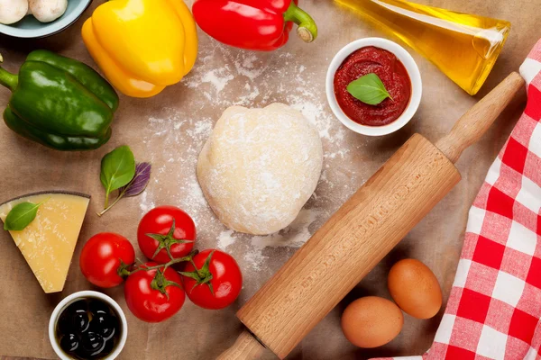 Pizza matlagning ingredienser — Stockfoto