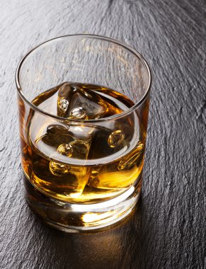 scotch viski buzlu cam