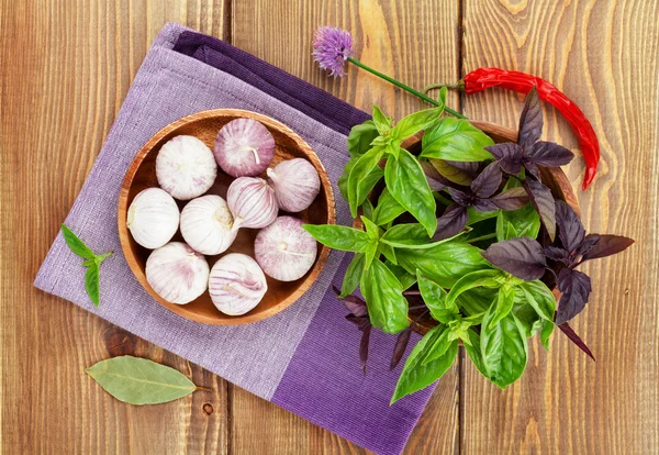 Fresh farmers basil and spices — Stock Photo, Image