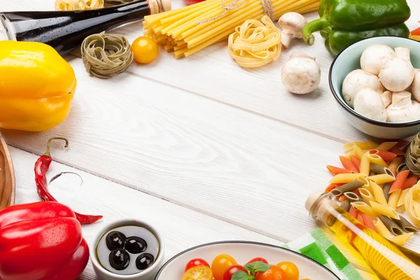 Italiensk mat matlagning ingredienser. — Stockfoto