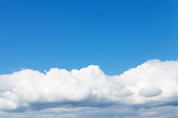 Kék ég és felhők — Stock Fotó