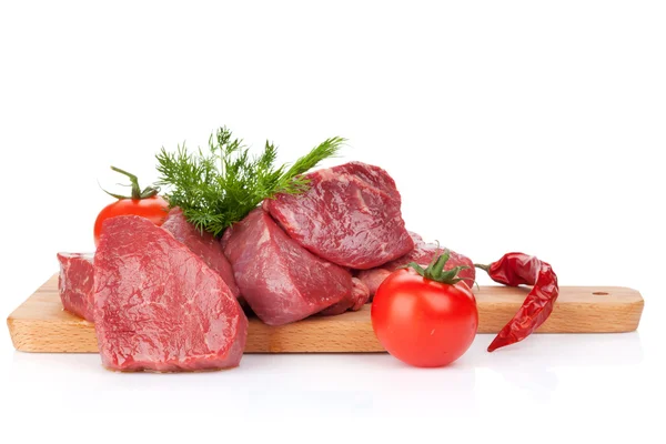Syrové hovězí steaky a koření — Stock fotografie