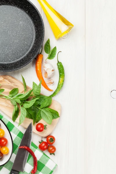 Ingredienti e utensili da cucina — Foto Stock