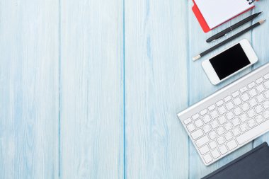 Tablo malzemeleri, smartphone ve klavye