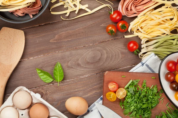 Ingredientes de cozinha de massa — Fotografia de Stock