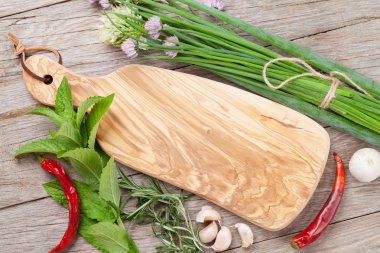 Taze ot ve baharat Bahçe masada