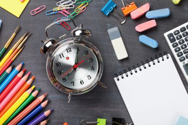 okul malzemeleri karatahta geçmişi