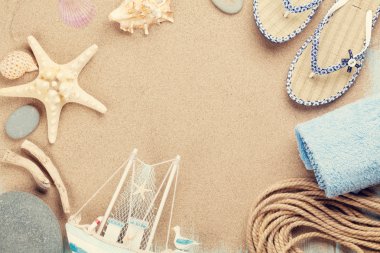 Deniz kum seyahat ve tatil öğeler