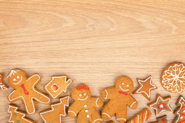 ev yapımı çeşitli Noel zencefilli kurabiye