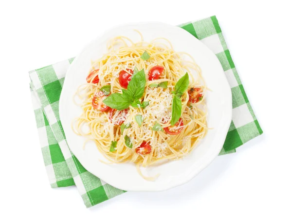 Spageti pasta dengan tomat dan kemangi — Stok Foto