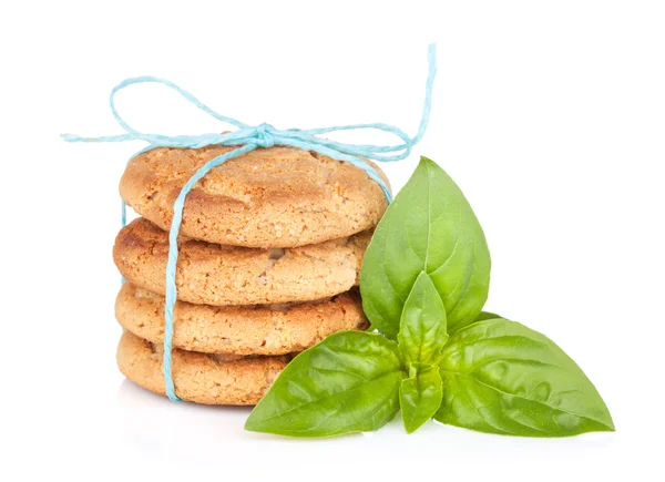 Pila di cracker con basilico — Foto Stock