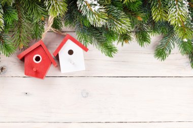 Çam ağacı ve dekor ile Noel arka plan