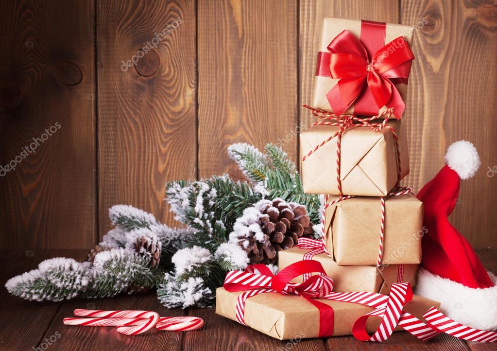 Jule gaveæsker og santa — Stock-foto © karandaev #86517522