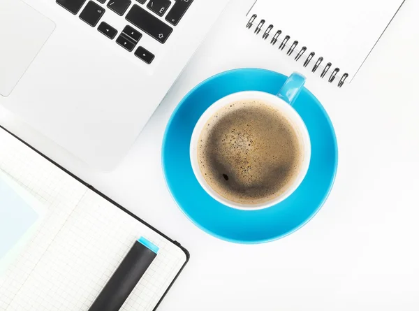Copo de café e material de escritório — Fotografia de Stock