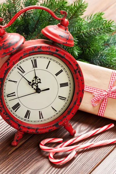 Reloj despertador de Navidad, caja de regalo — Foto de Stock