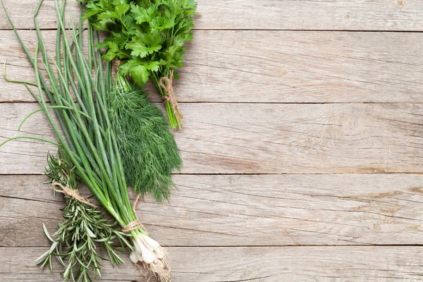 Fresh garden herbs — Stock Photo, Image