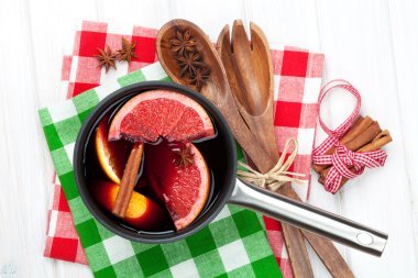 Noel ahşap masa şarap mulled