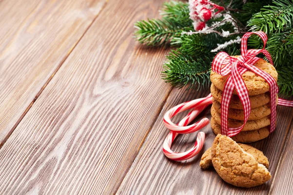 Biscotti di pan di zenzero di Natale, bastoncini di zucchero — Foto Stock