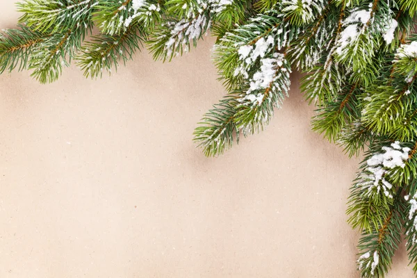 Jul bakgrund med snö GranTree — Stockfoto