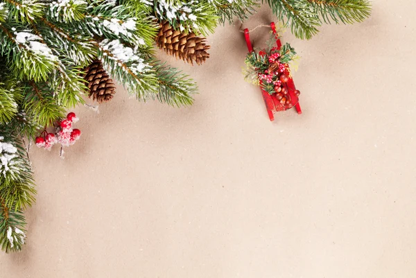 Sneeuw fir kerstboom — Stockfoto