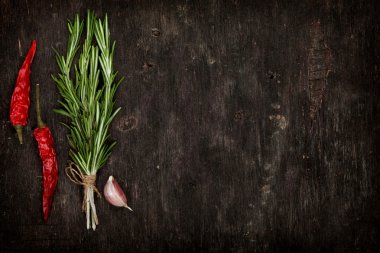 otlar ve baharatlar ahşap tablo