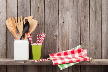 Mutfak mutfak aletleri raf