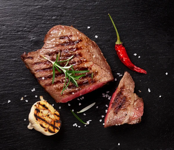 Grilled beef steak with rosemary — Stock Photo, Image