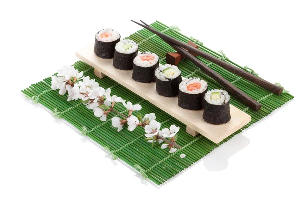 Set de maki de sushi con salmón — Foto de Stock