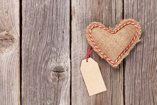 День Святого Валентина іграшкове серце — стокове фото