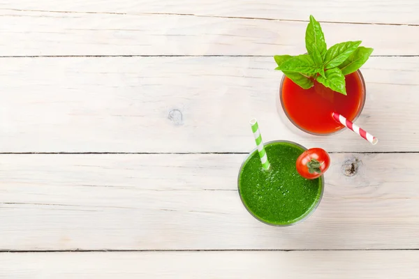 Smoothie aux légumes frais. Tomate et concombre — Photo