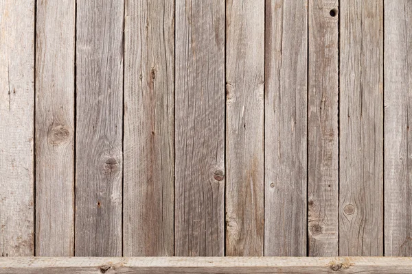 Étagère en bois devant un mur en bois — Photo