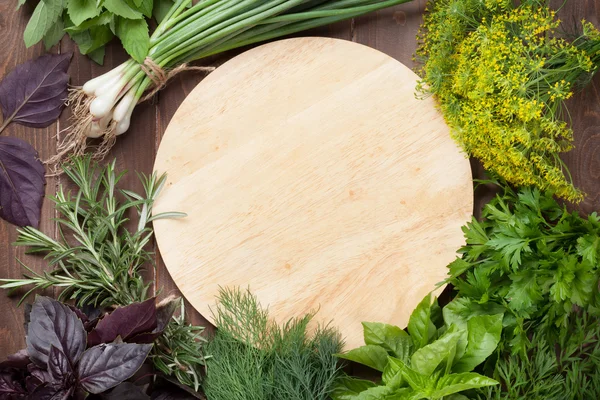 Fresh garden herbs and spices — Stock Photo, Image