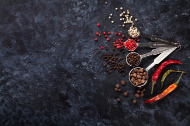 Renkli biber ve pul biber