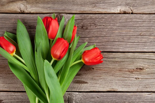 Tulipanes rojos del día de San Valentín —  Fotos de Stock