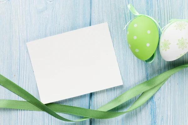 Wielkanoc kartkę z życzeniami i jaj — Zdjęcie stockowe
