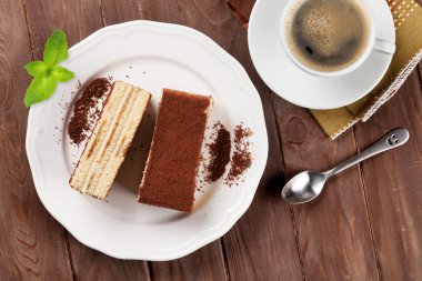Tiramisu tatlı ve kahve
